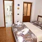 Apartment Alemannia Berat